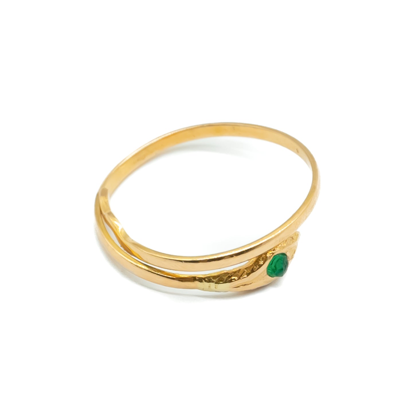 Delicate vintage 18ct gold serpent ring with an engraved head, set with an emerald. Italy. Circa 1940’s