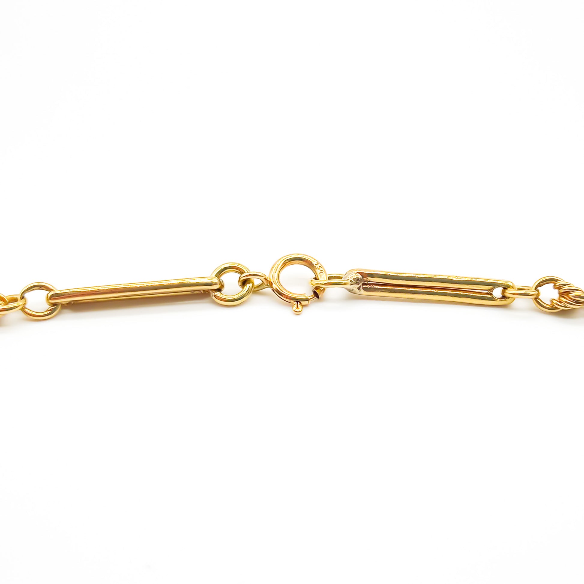 Stylish 18ct yellow gold fancy link chain. Circa 1930’s