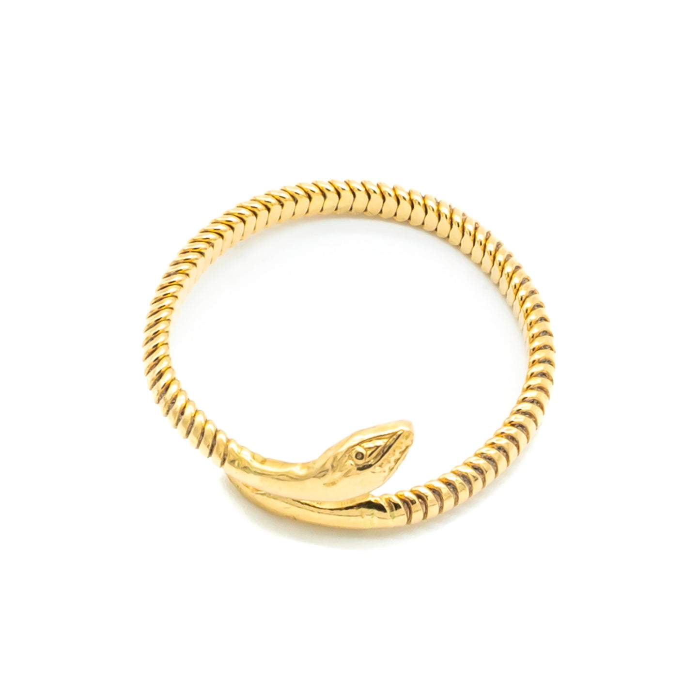 Charming 18ct yellow gold serpent ring with lovely detail.