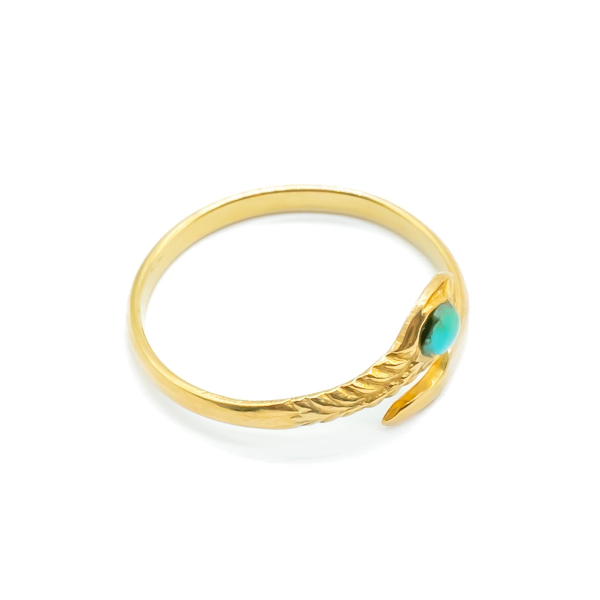 Delicate vintage 18ct gold snake ring with an engraved head, set with a cabochon turquoise stone. Italy.