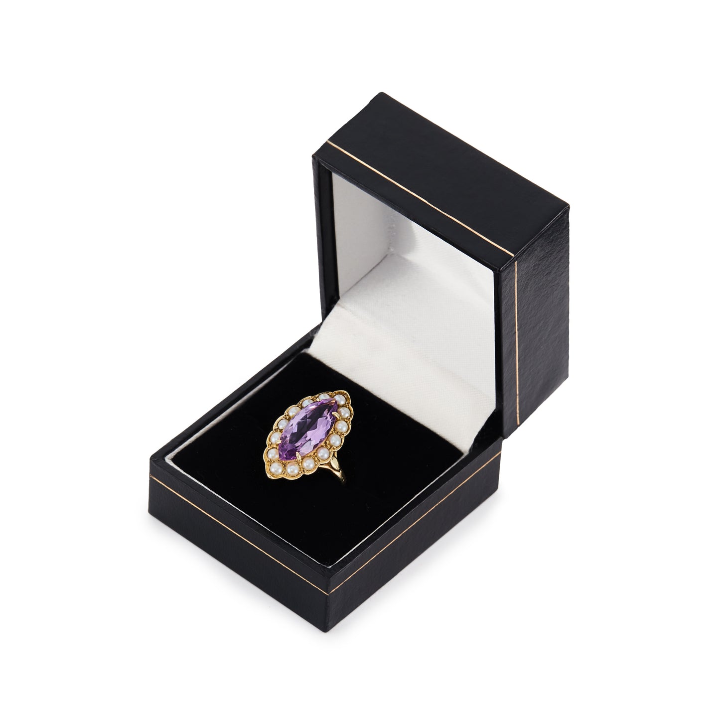 Stunning 9ct gold ring, set with a beautifully faceted marquise shaped amethyst surrounded by fourteen seed pearls.