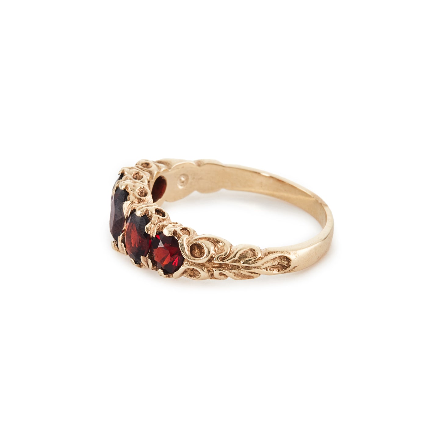 9ct Gold Garnet Ring