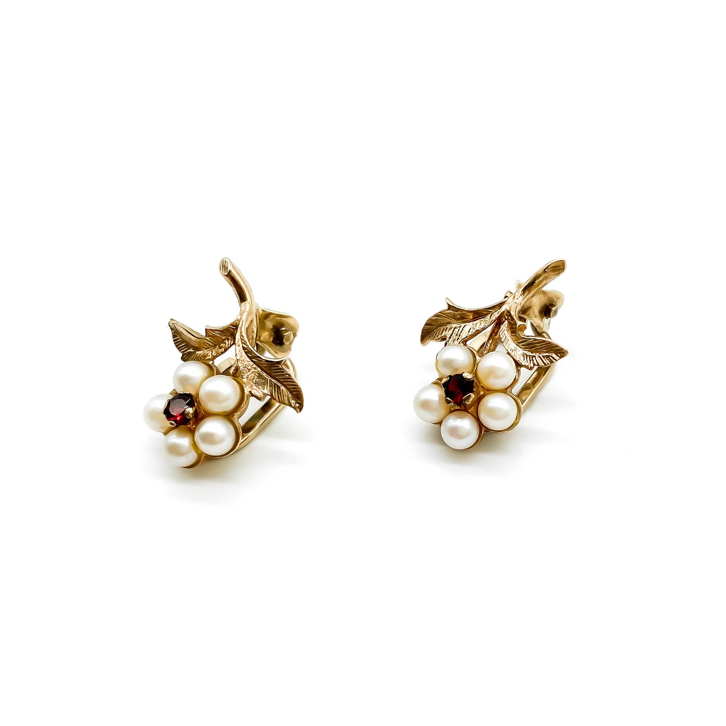Pretty 9ct rose gold pearl and garnet flower shaped clip on vintage earrings.