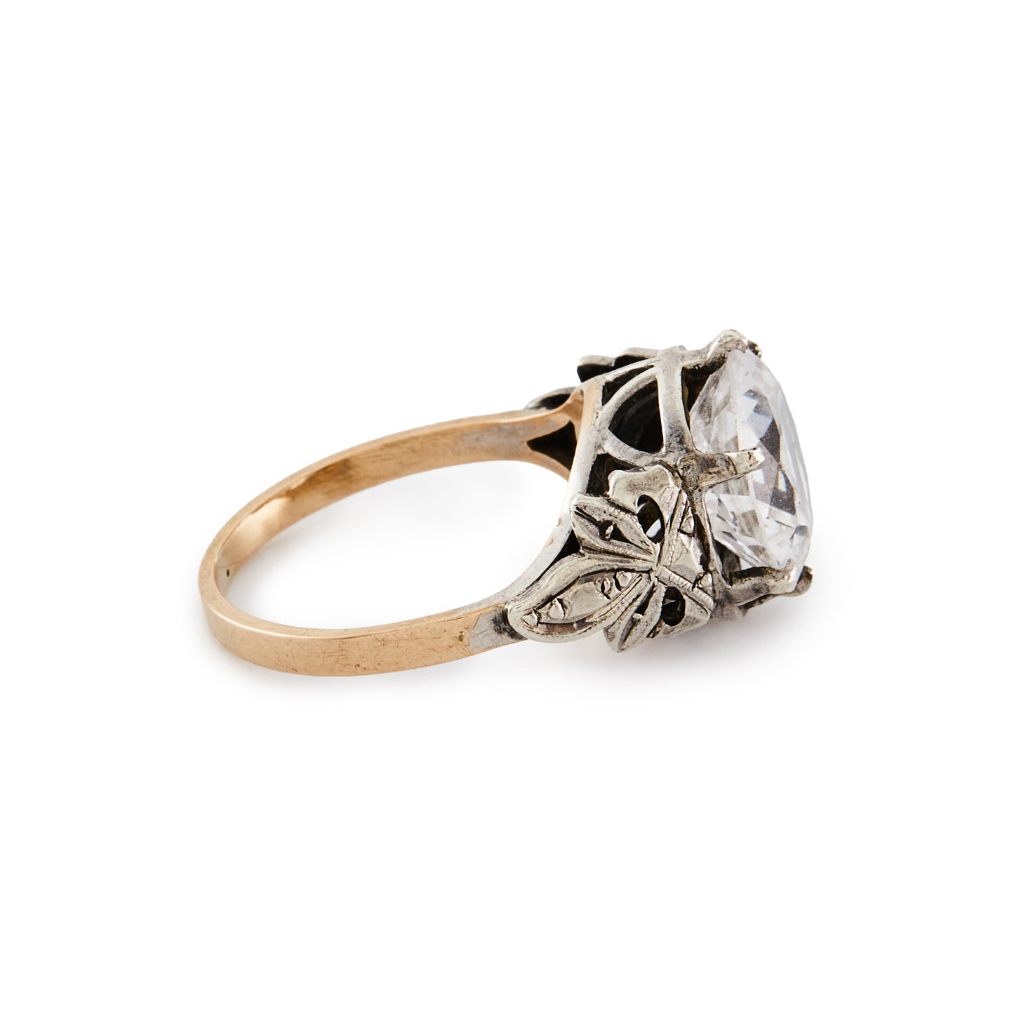 Vintage 9ct rose gold ring, with a sparkling 3.5ct lab grown spinel in an ornate white gold setting.