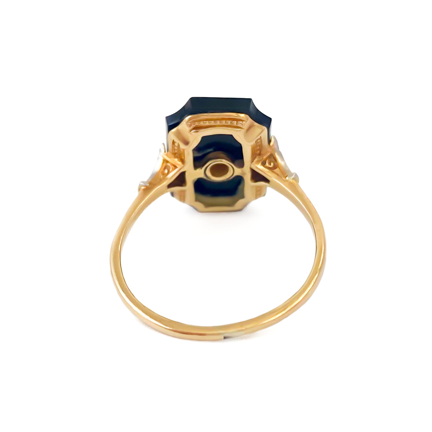 Stylish 18ct gold Art Deco onyx ring set with a single seed pearl and a mine cut diamond on each shoulder.