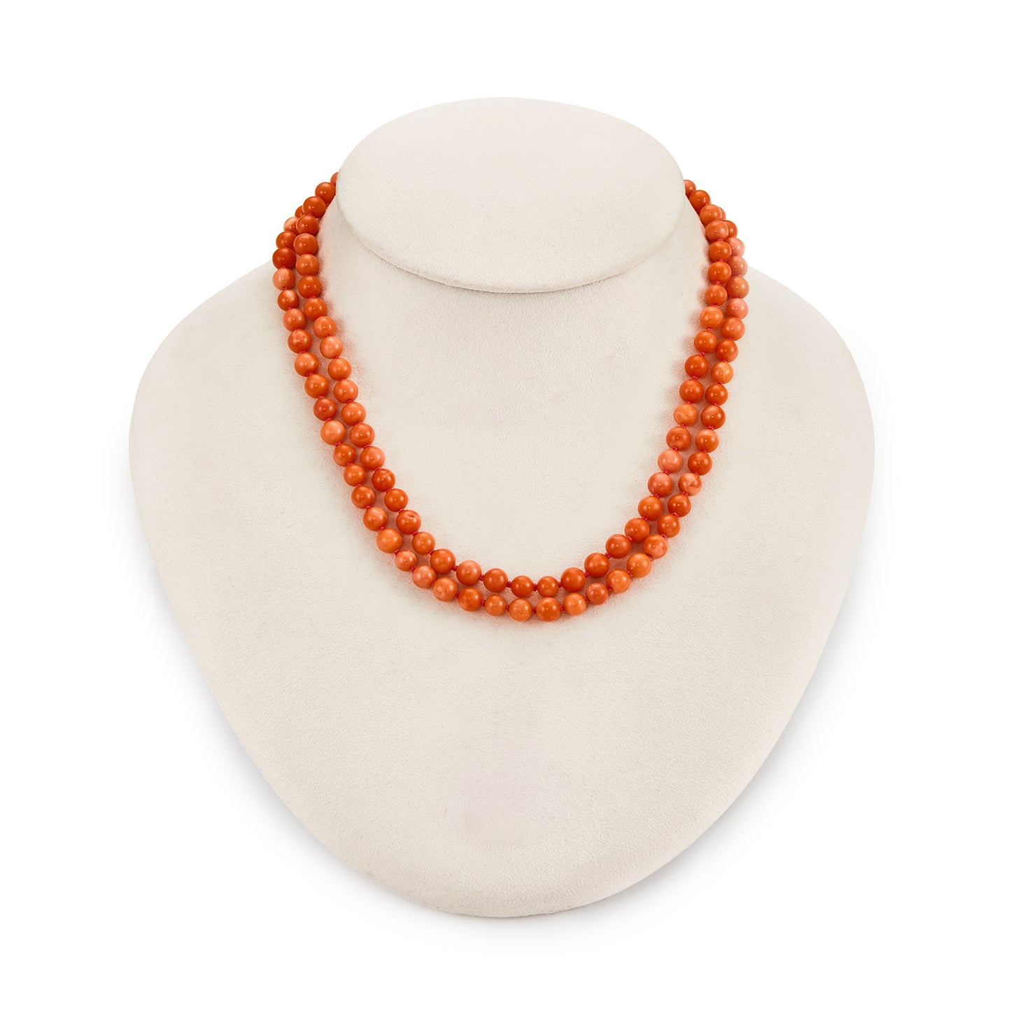 Lovely string of angel hair coral with interesting range in colour and size of the beads, with a 9ct gold clasp. Can be draped twice around the neck to form a choker.