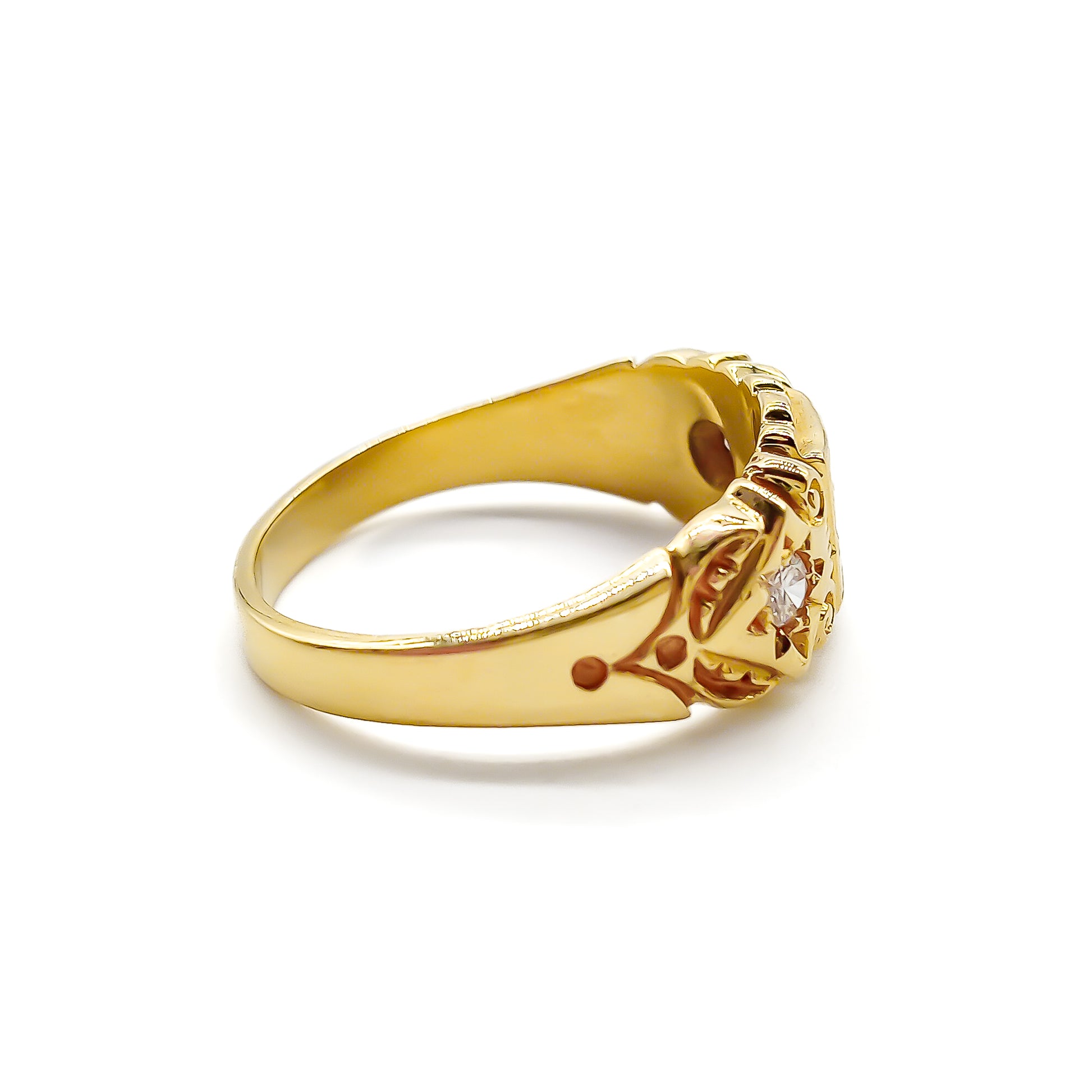 Classic Edwardian 18ct yellow gold trilogy diamond ring with beautiful engraving.