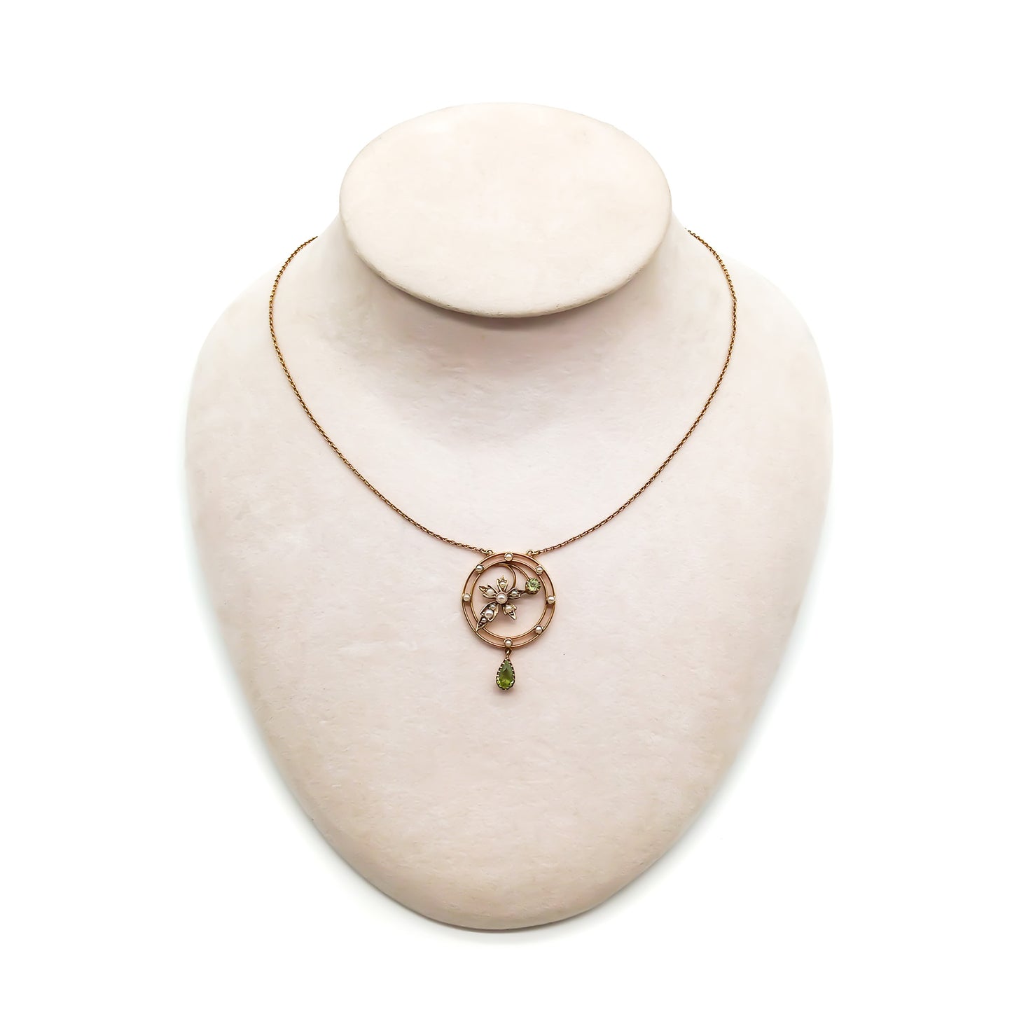 Charming Edwardian 9ct gold seed pearl and peridot pendant attached to 9ct gold chain.