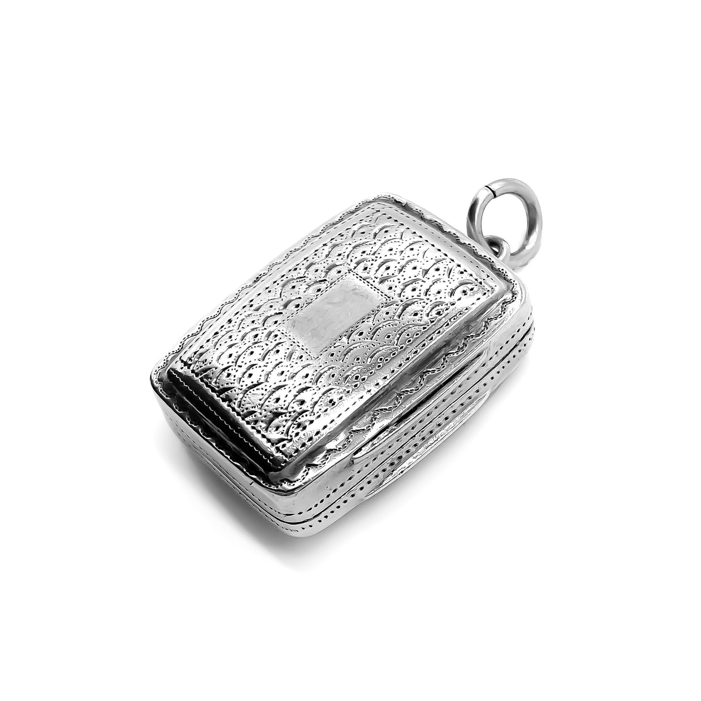 Lovely sterling silver Georgian vinaigrette, ideal to be worn as a pendant.