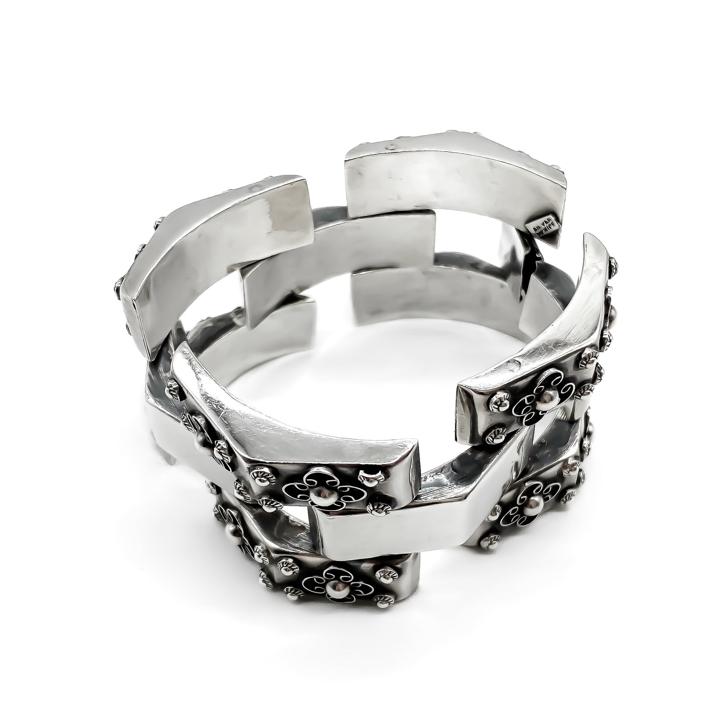 Chunky repoussé silver Mexican bracelet with beautiful ornate filigree detail. Circa 1940’s