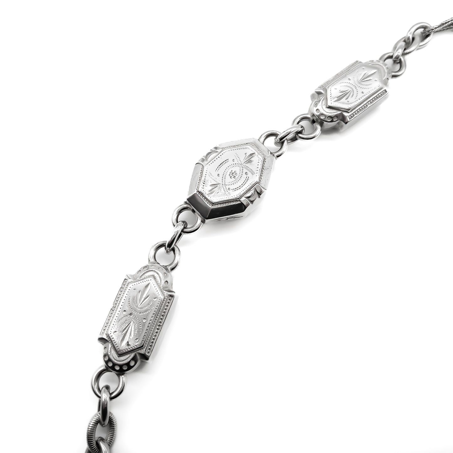 Magnificent silver Albertina necklace with ornate detail and dog-clip clasp. Italy. Circa 1900’s