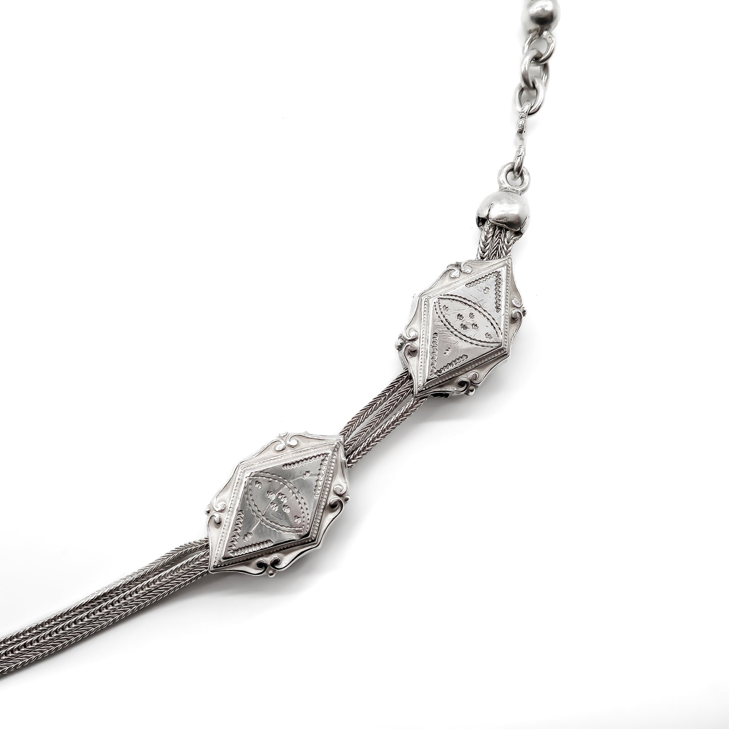 Magnificent silver Albertina necklace with ornate detail and dog-clip clasp. Italy. Circa 1900’s