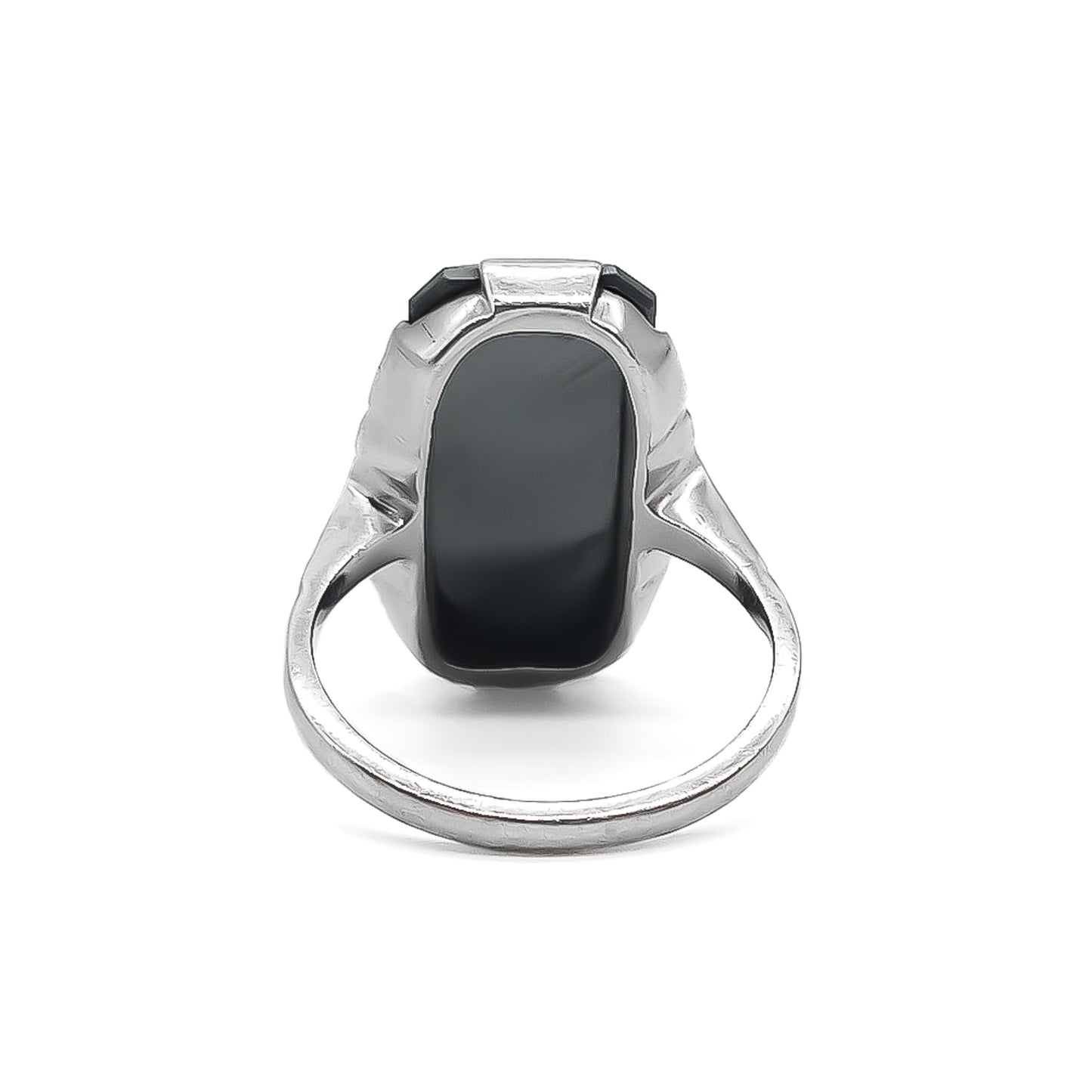 Lovely Art Deco sterling silver ring set with a faceted rectangular hematite and marcasite stones.