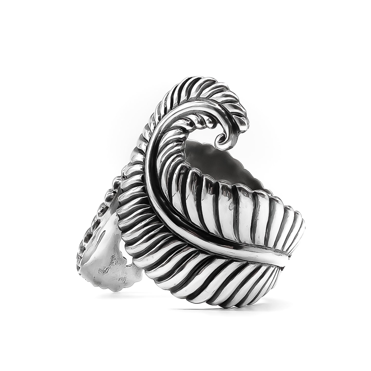 Gorgeous sterling silver Mexican repousse clamper bangle with a fern leaf design. Bangle opens to fit most wrists. Taxco. Eagle Hallmark