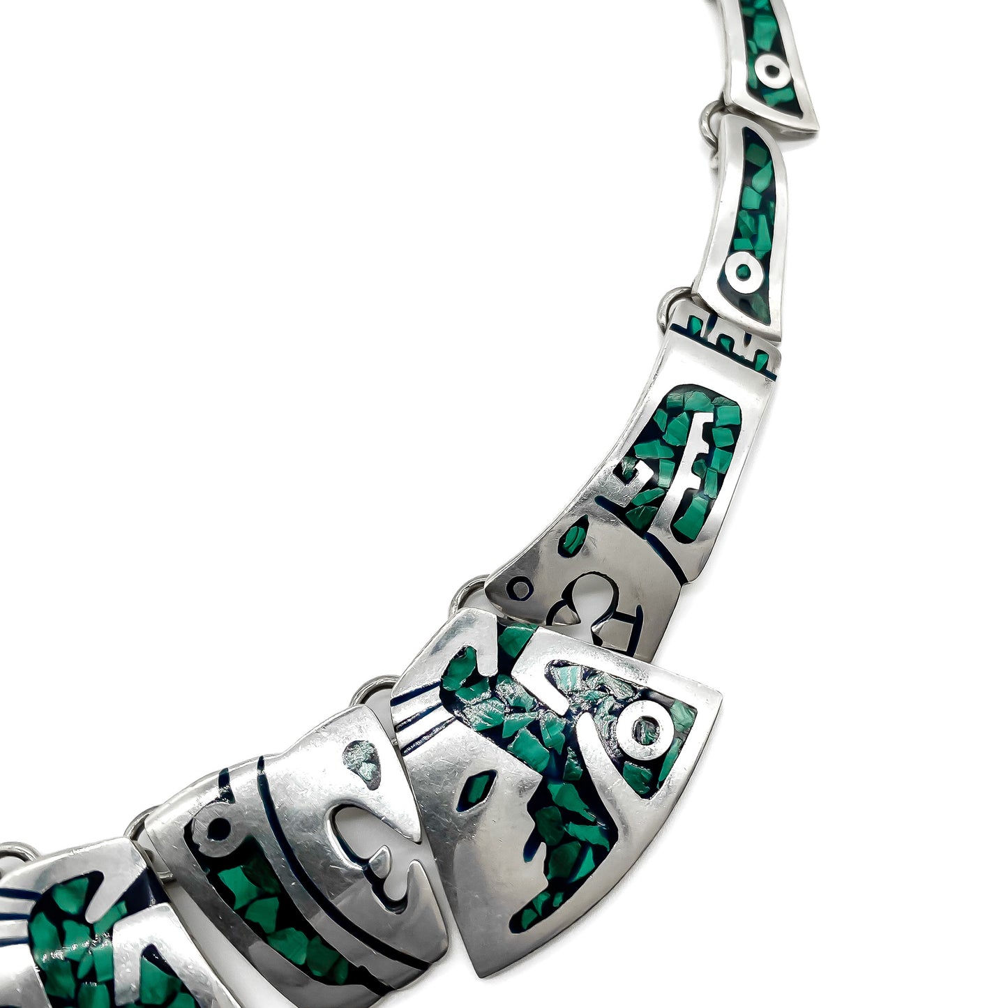 Very unusual vintage sterling silver Mexican set consisting of a necklace, bracelet and stud earrings, with a malachite inlay and geometric face design. TC-29 Post 1980