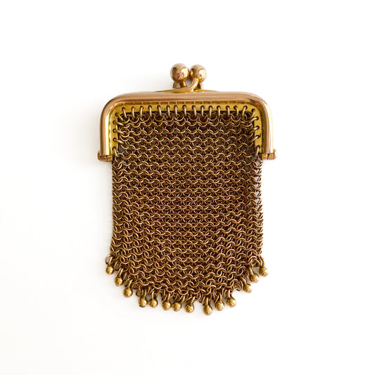 Very unique Victorian 9ct rose gold mesh purse that can open to hold something inside. Ideal to be worn as a pendant.