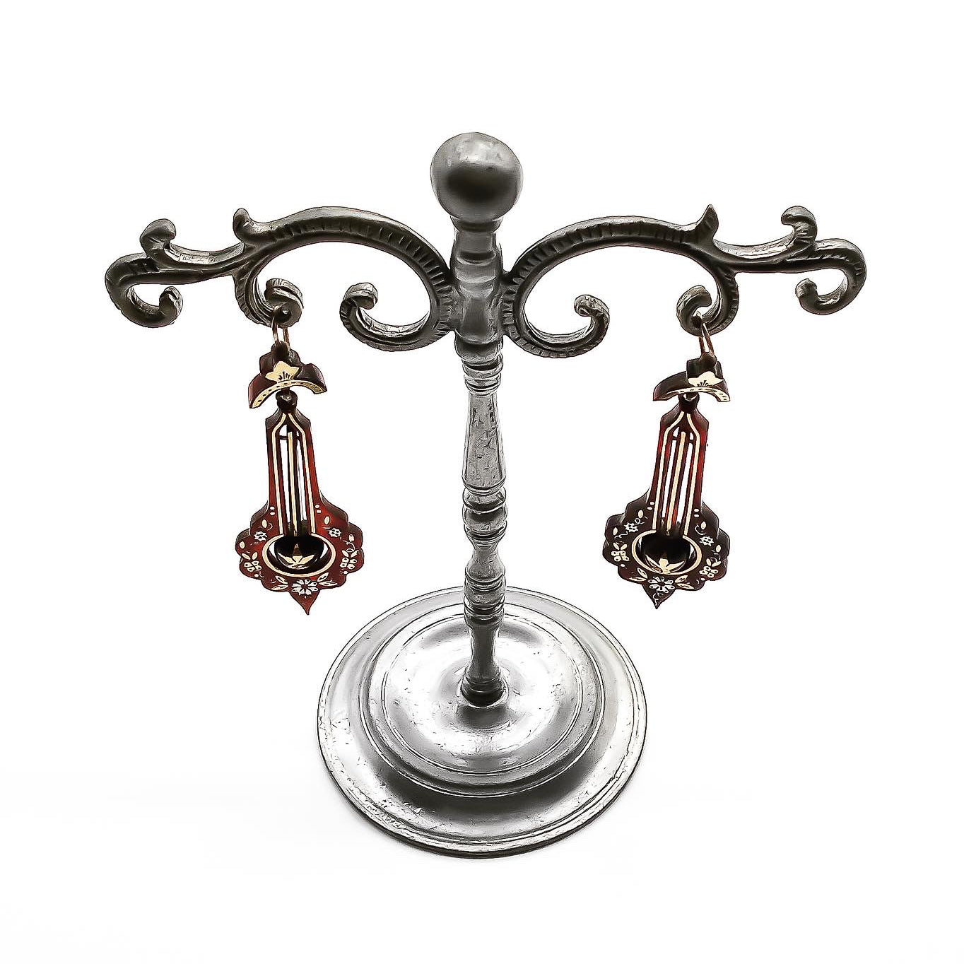 Victorian Piqué Earrings