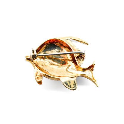 Charming vintage 18ct yellow gold fish brooch with yellow and black enamelling and a ruby eye.