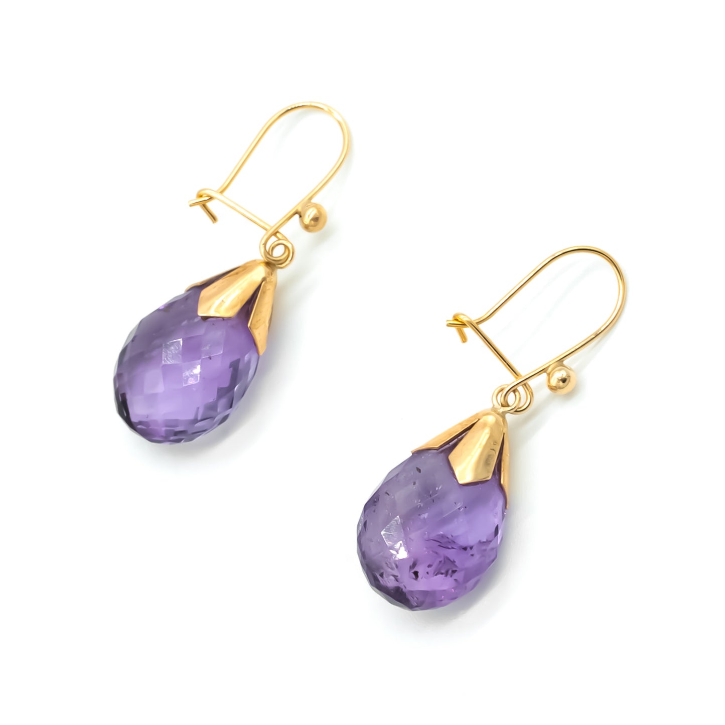 Classic 9ct gold drop earrings set with beautifully faceted amethysts.