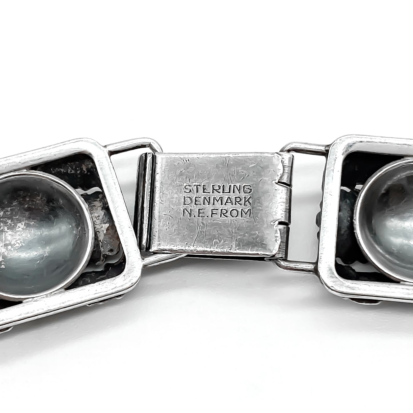 Stunning vintage sterling silver choker necklace with flower detail. Niels Erik From - Denmark