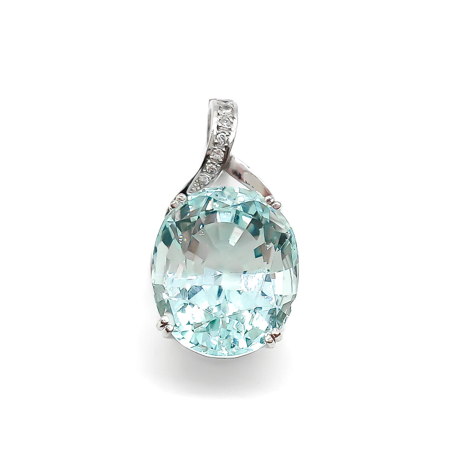 18ct White Gold Aquamarine and Diamond Pendant