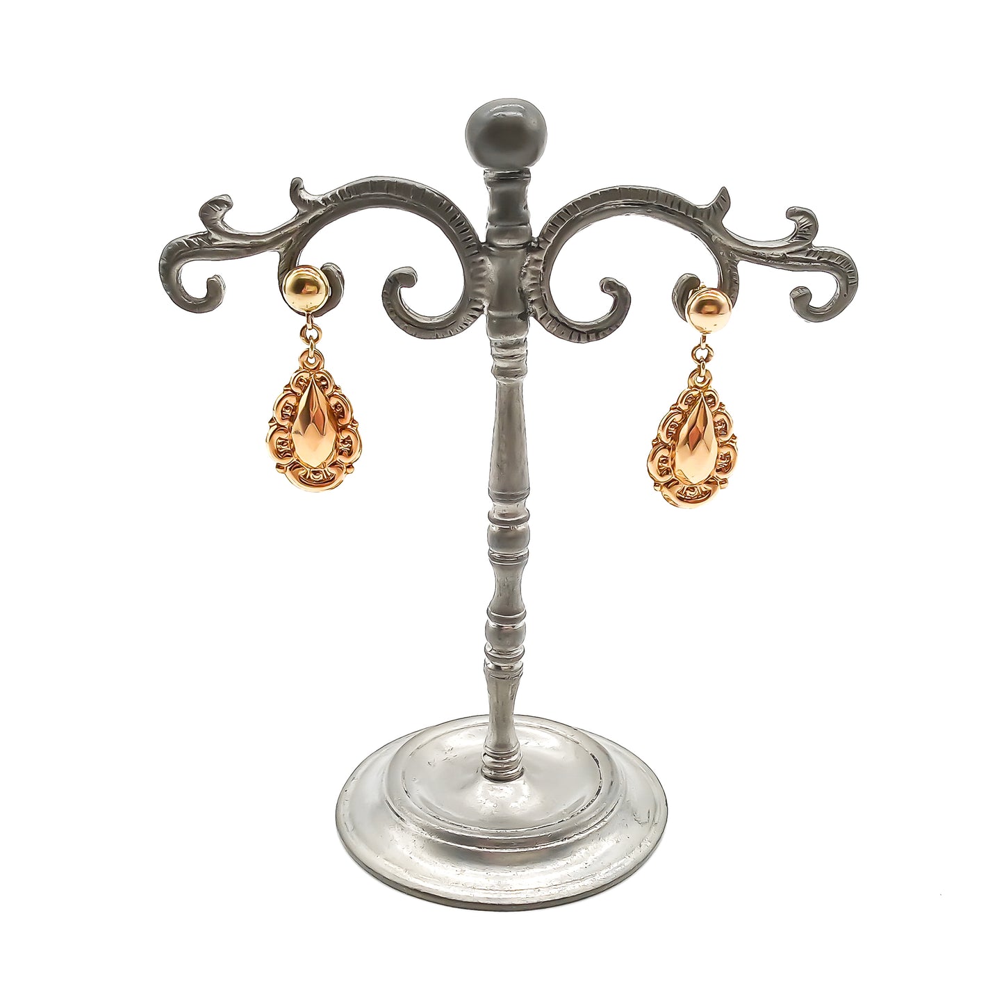 Pretty 9ct rose gold repoussé drop earrings. Circa 1930’s