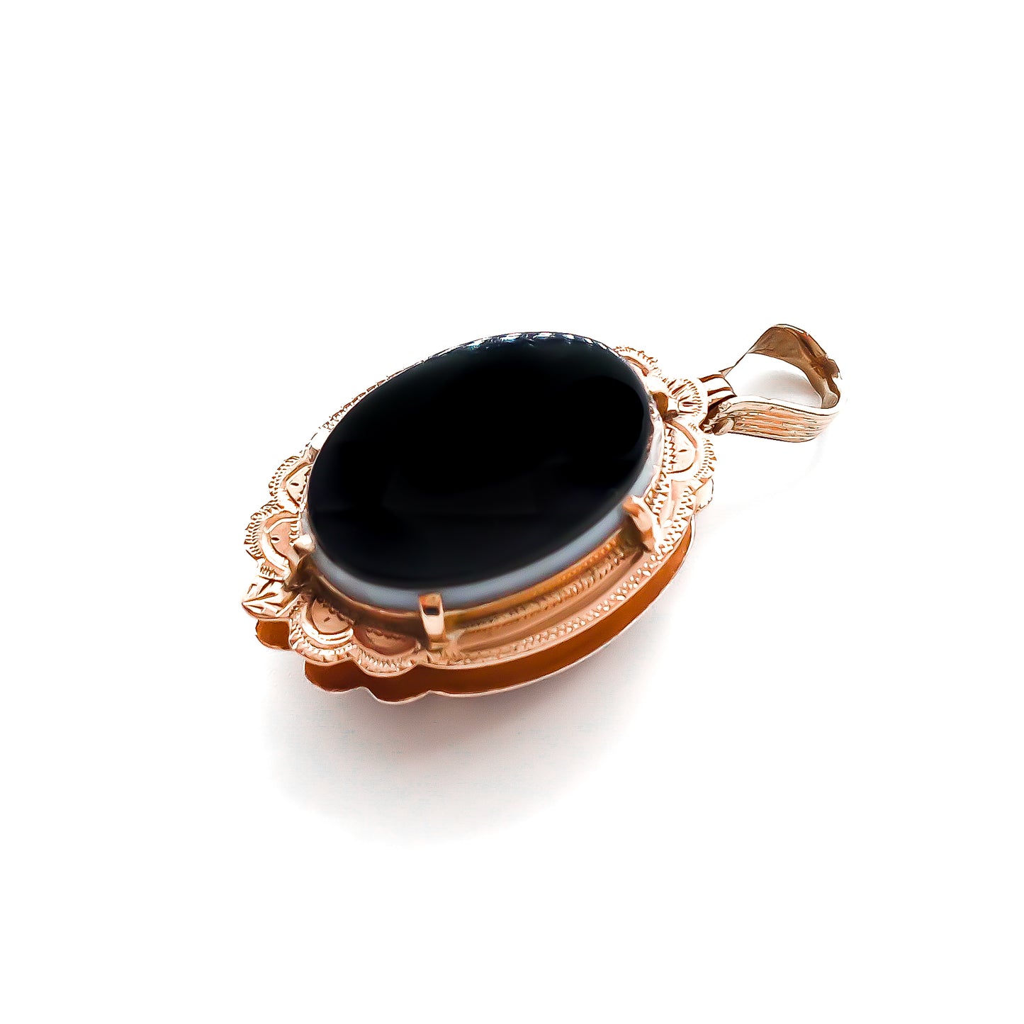 Very unusual and beautifully engraved Victorian 9ct rose gold double-sided fob set with onyx and carnelian.
