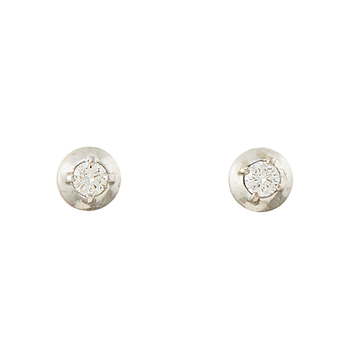 Classic 18ct white and yellow gold diamond stud earrings.