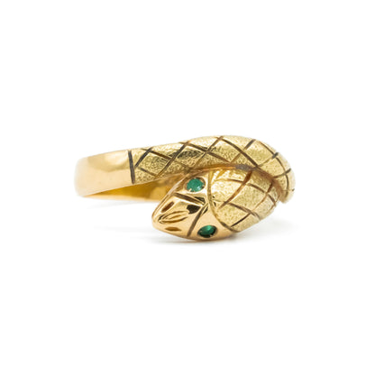 Gorgeous vintage 18ct yellow gold serpent ring with emerald eyes. Italy 