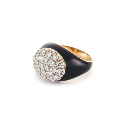 Exquisite black enamelled vintage 18ct yellow gold ring set with twenty-two diamonds.