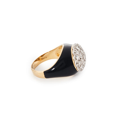 Exquisite black enamelled vintage 18ct yellow gold ring set with twenty-two diamonds.