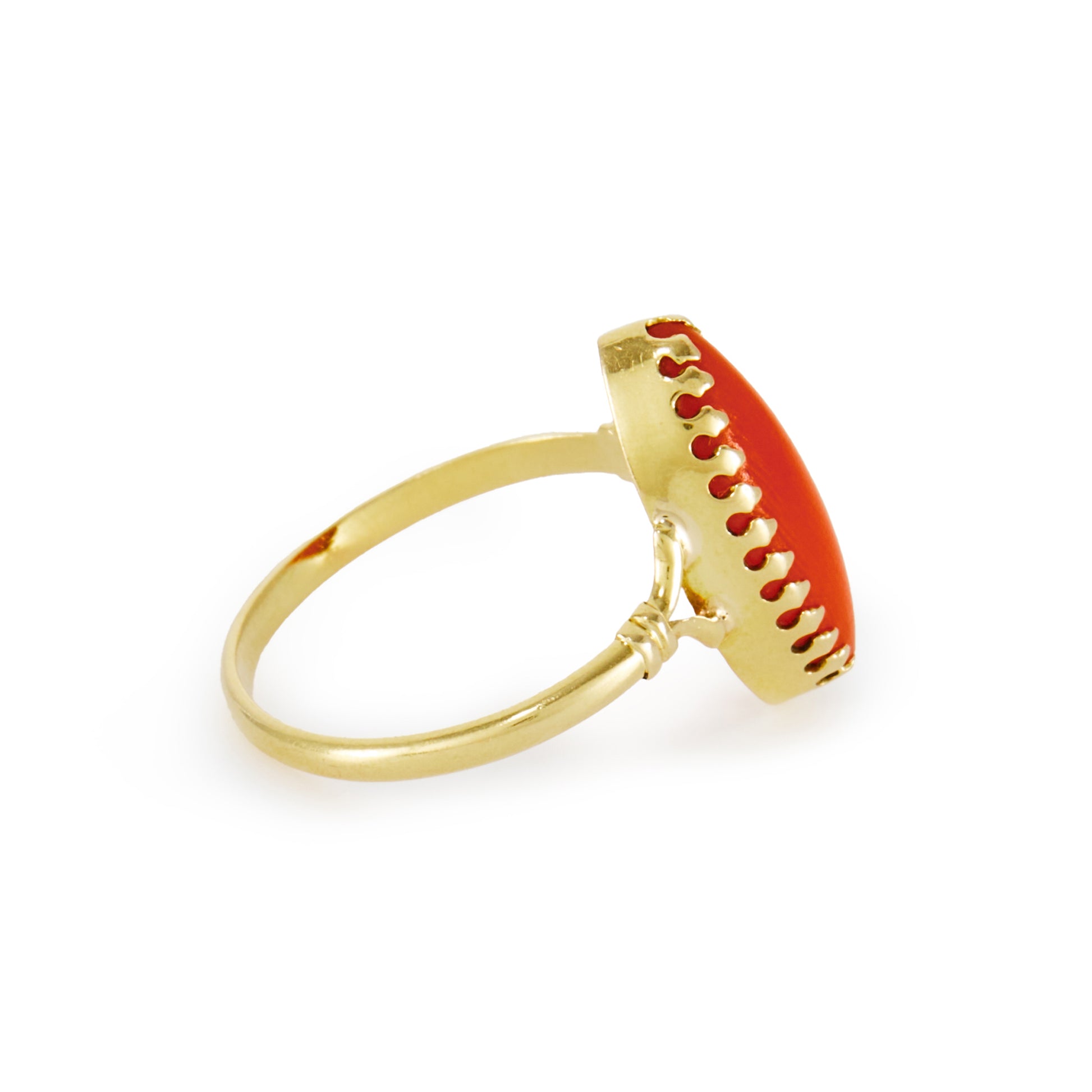 Elegant 18ct gold ring, set with a deep red marquise shaped natural piece of Mediterranean coral.