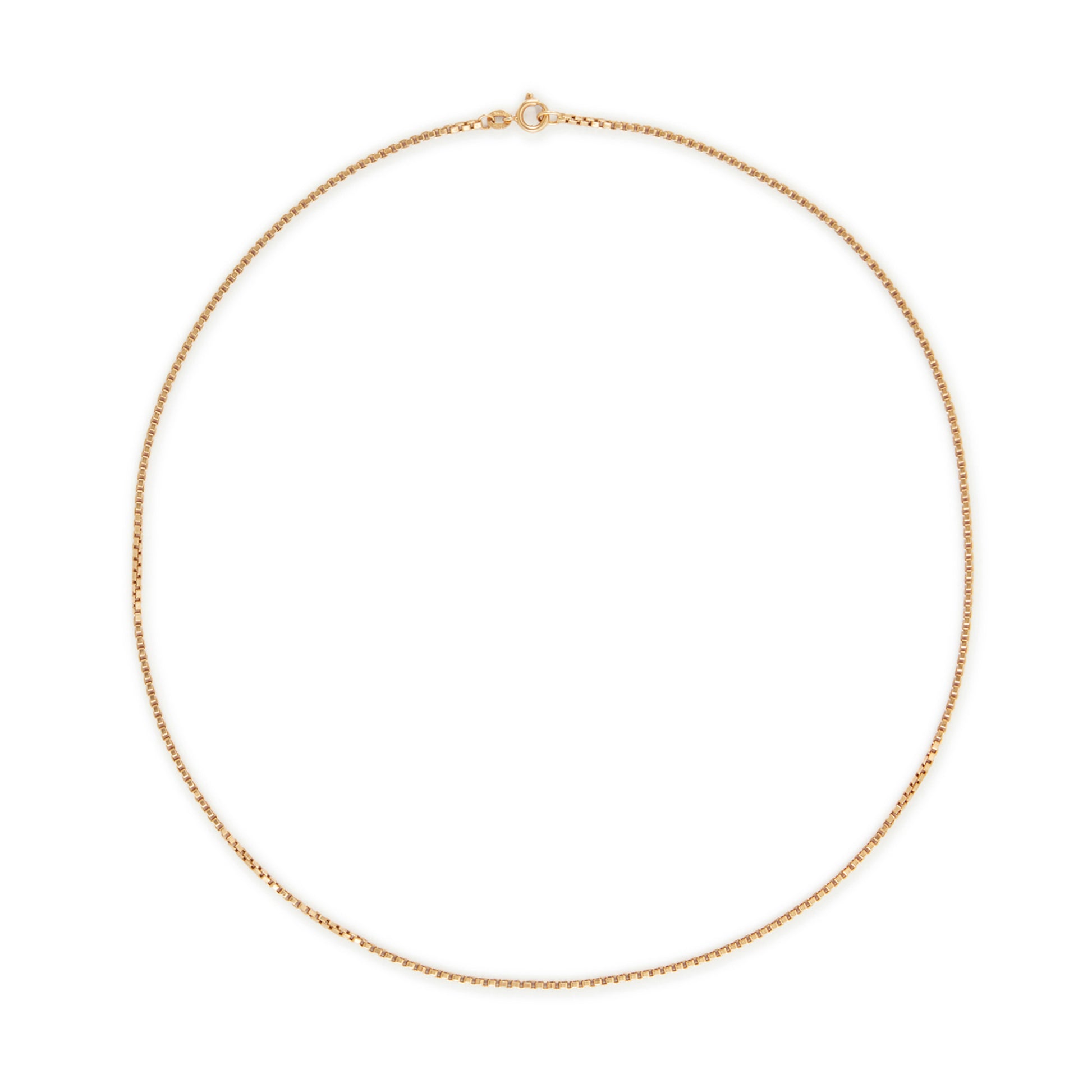 Classic 18ct gold Unoaerre box link chain.