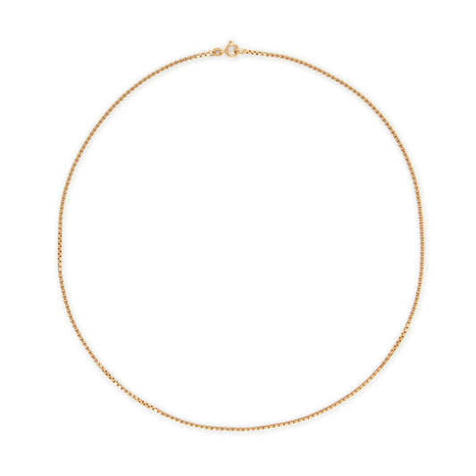 Classic 18ct gold Unoaerre box link chain.