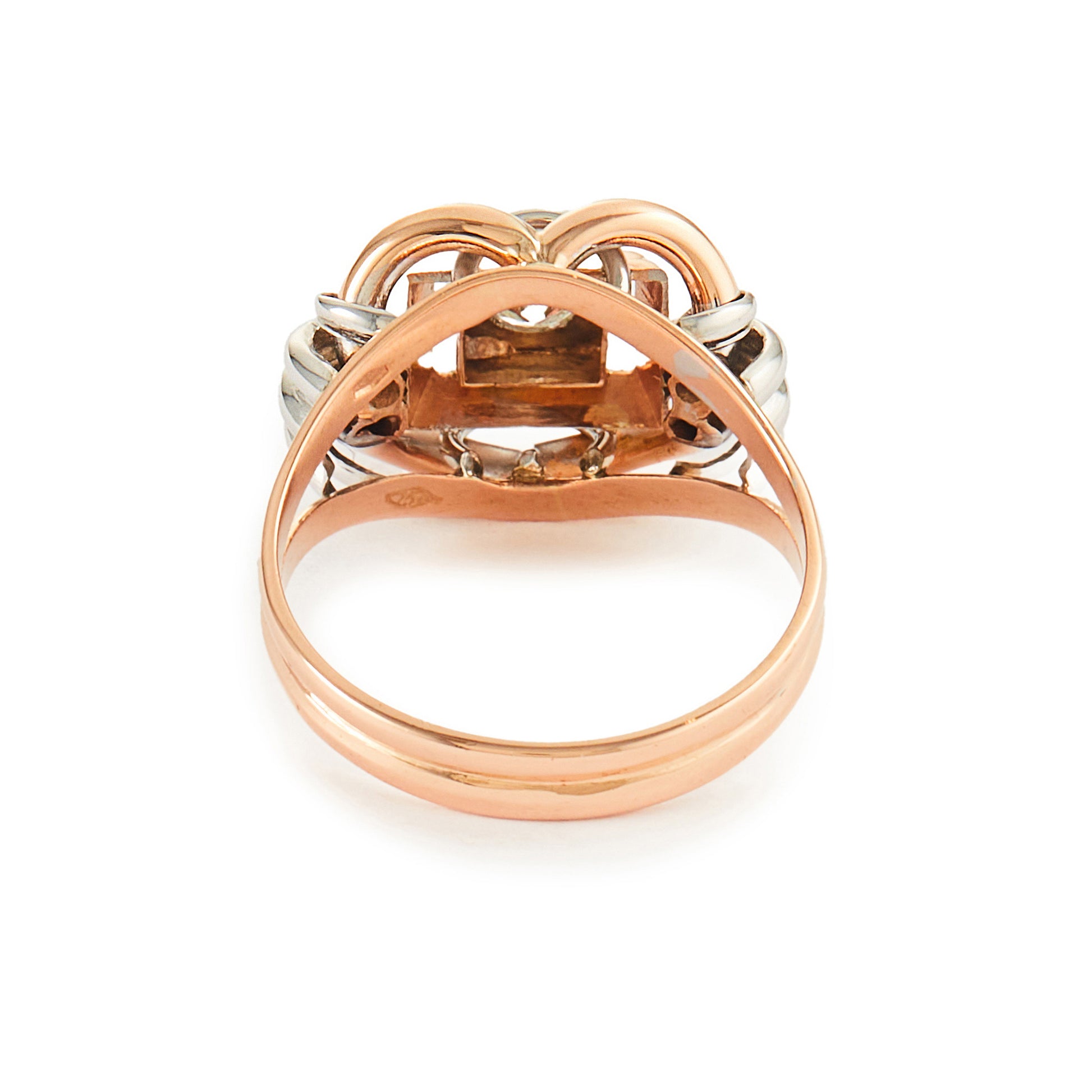 Stunning 18ct rose and white gold ring set with sparkling, round 0.25ct natural diamond in a square setting. Circa 1940s