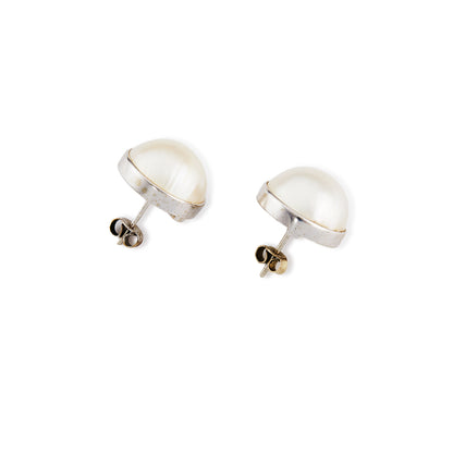 Classic 18ct white gold stud earrings, each set with a lustrous mabé pearl.