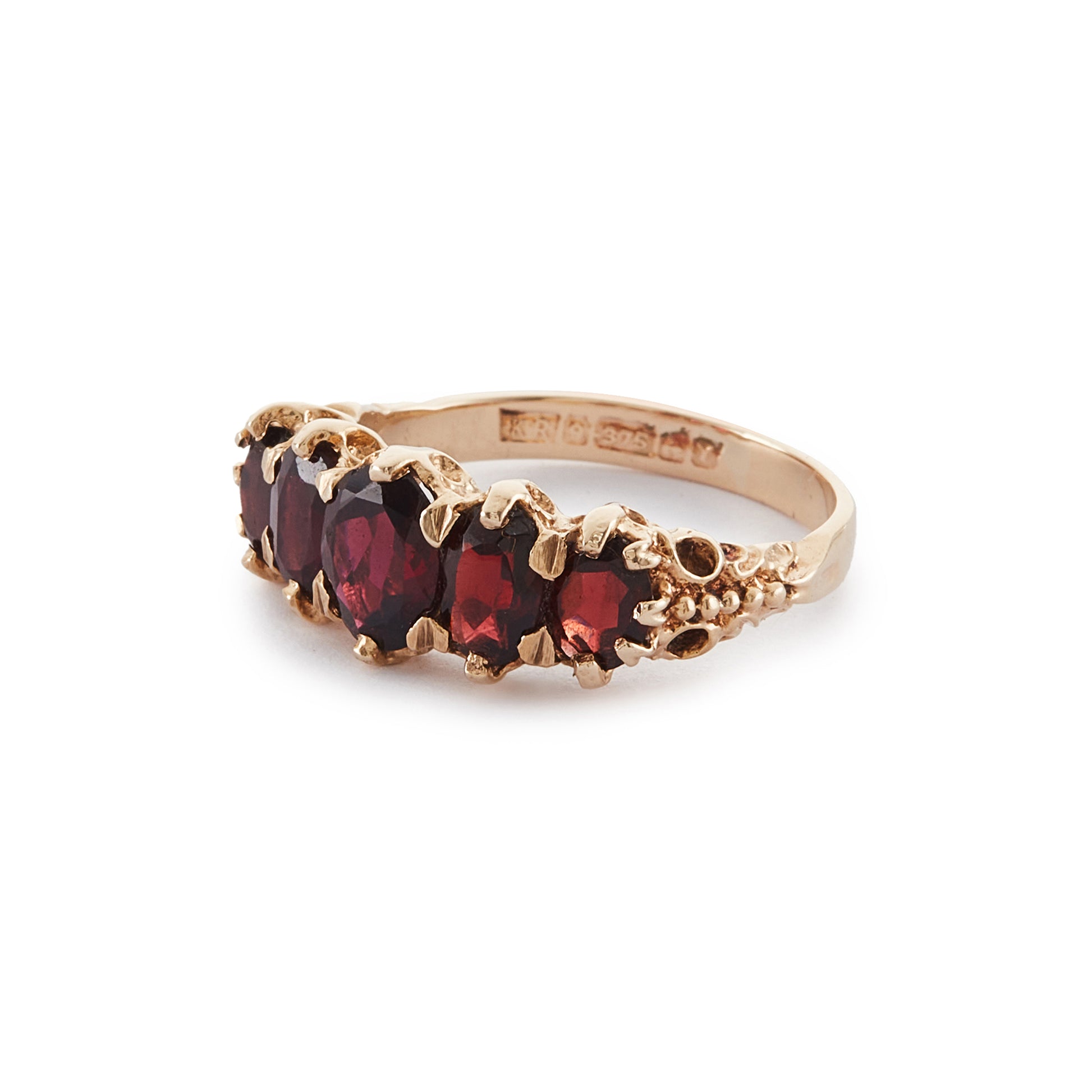 Classic vintage 9ct gold ring with five beautiful deep red garnets, each in a claw setting.