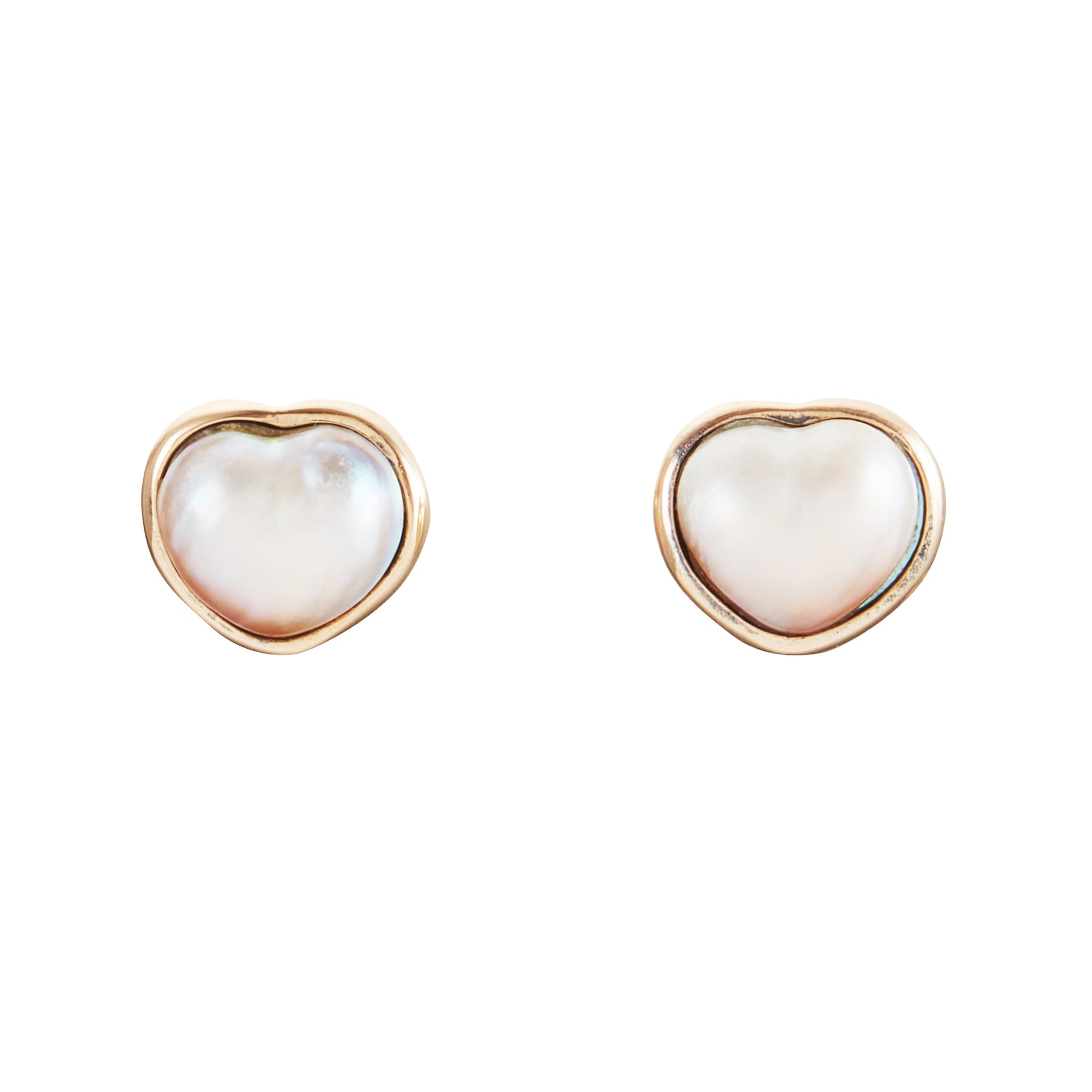 Lovely 9ct gold earrings, each set with a lustrous heart-shaped mabe pearl.