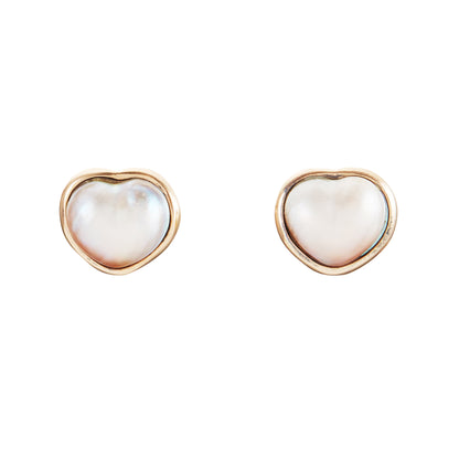 Lovely 9ct gold earrings, each set with a lustrous heart-shaped mabe pearl.