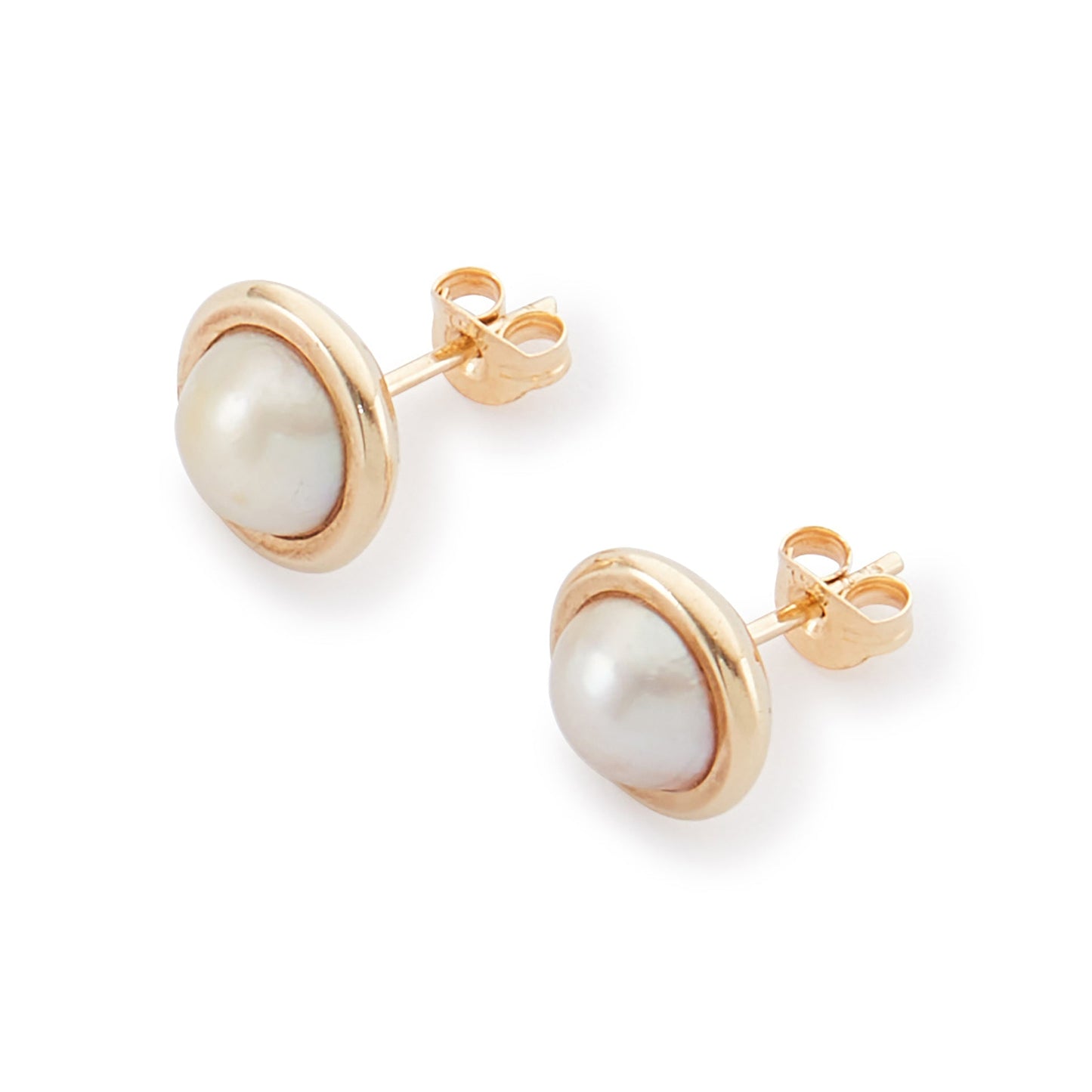 Pretty 9ct gold stud earrings, each with a lustrous mabe pearl in a tube setting.