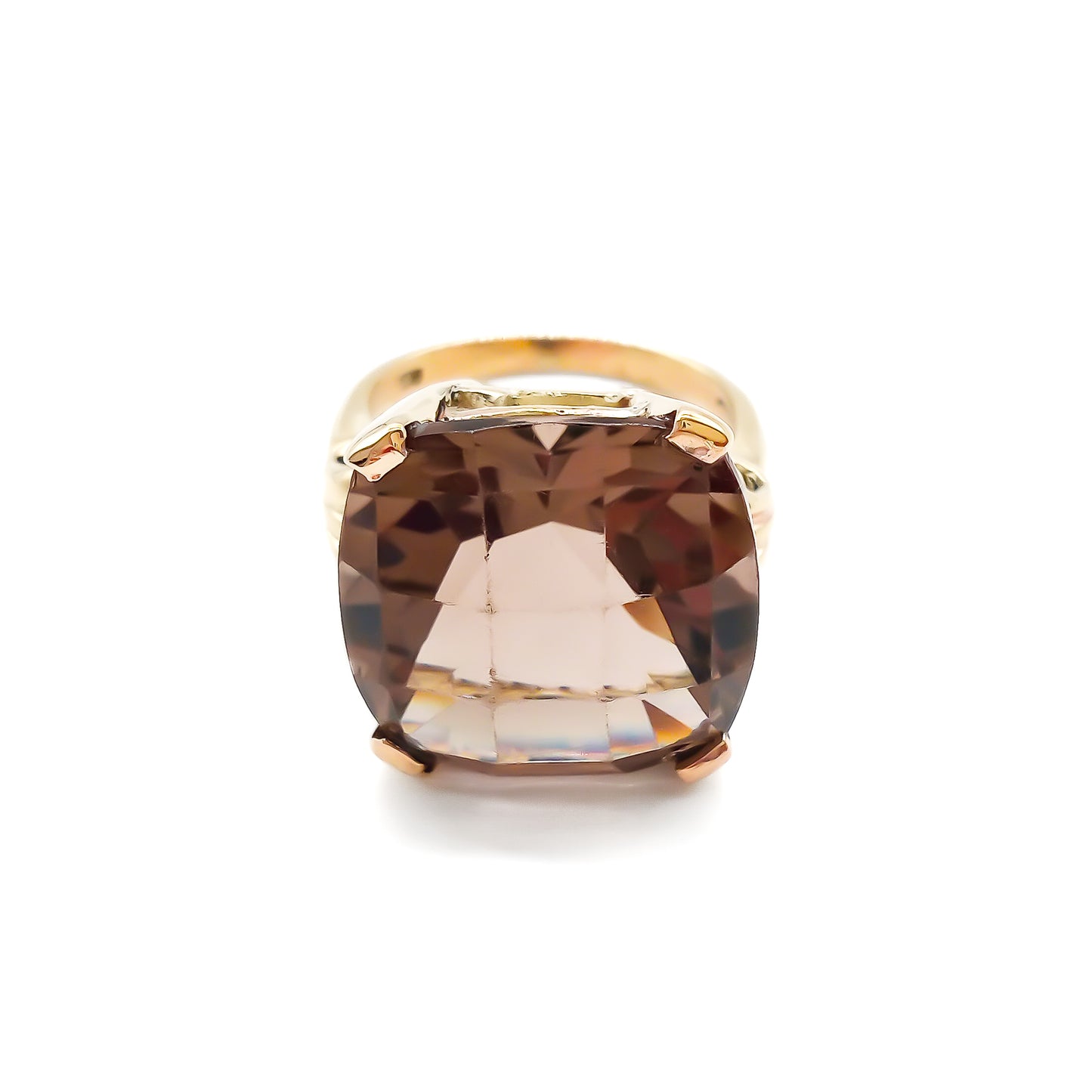 Classic 9ct yellow gold ring set with a beautifully faceted cushion-cut smoky quartz.