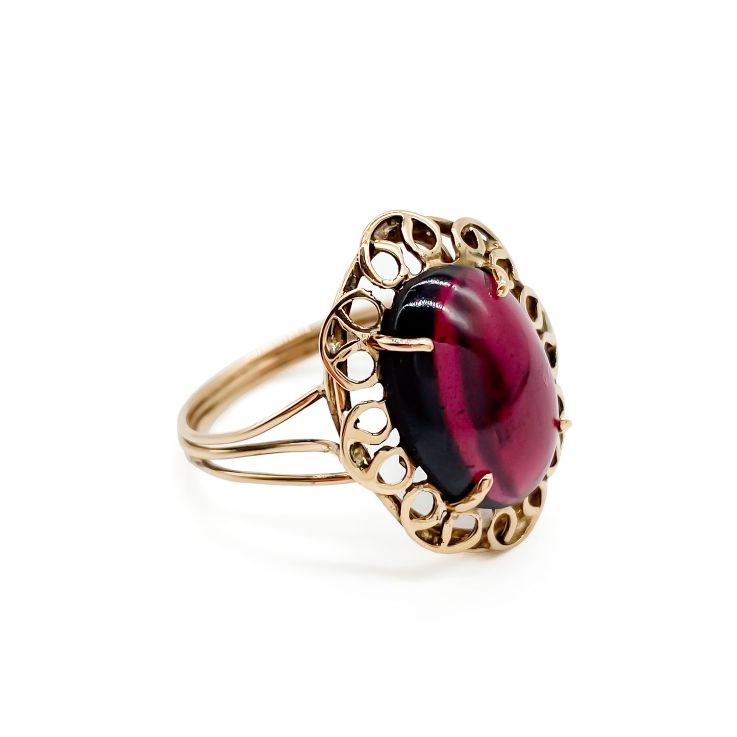 9ct Rose Gold Garnet Ring