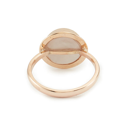 Classic 9ct rose gold ring with a lustrous mabe pearl in a tube setting.
