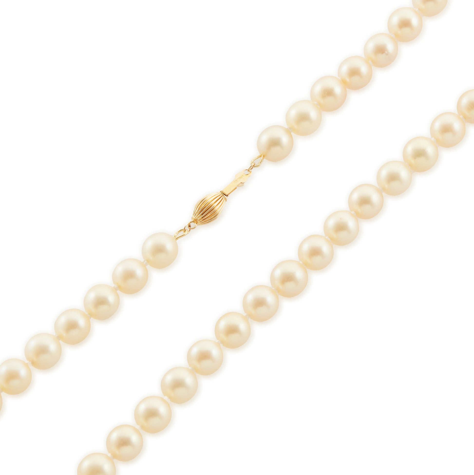 Beautiful pearl necklace with a 14ct gold clasp and forty-six perfectly round cultured seawater pearls. The pearls have a cream hue and a lovely lustre.