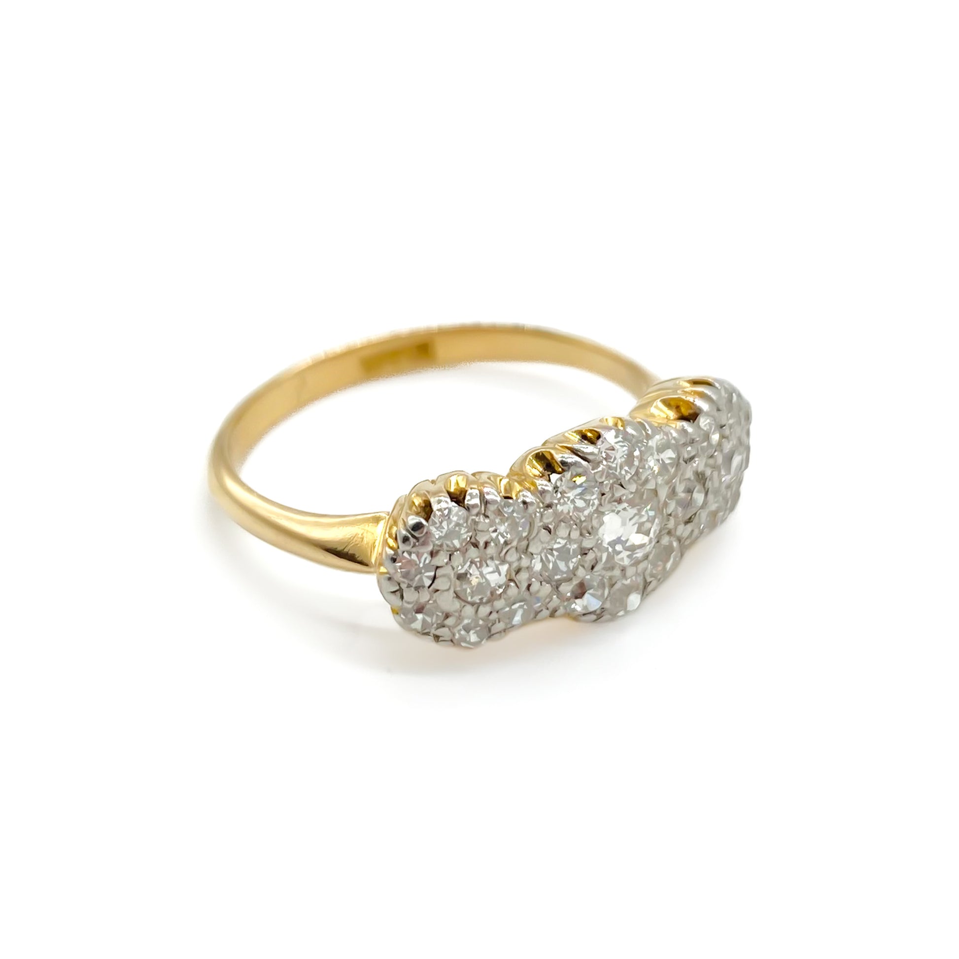 Gorgeous Edwardian 18ct yellow gold ring with 0.73ct, old-cut diamonds in a three cluster white gold setting.