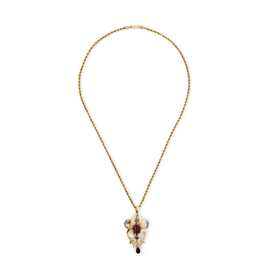 Beautiful Edwardian 9ct rose and yellow gold pendant, set with three faceted amethysts, on a 9ct gold rope chain with a barrel clasp.