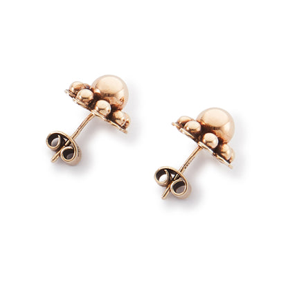Pretty Edwardian 9ct rose gold stud earrings, each in the shape of a flower.