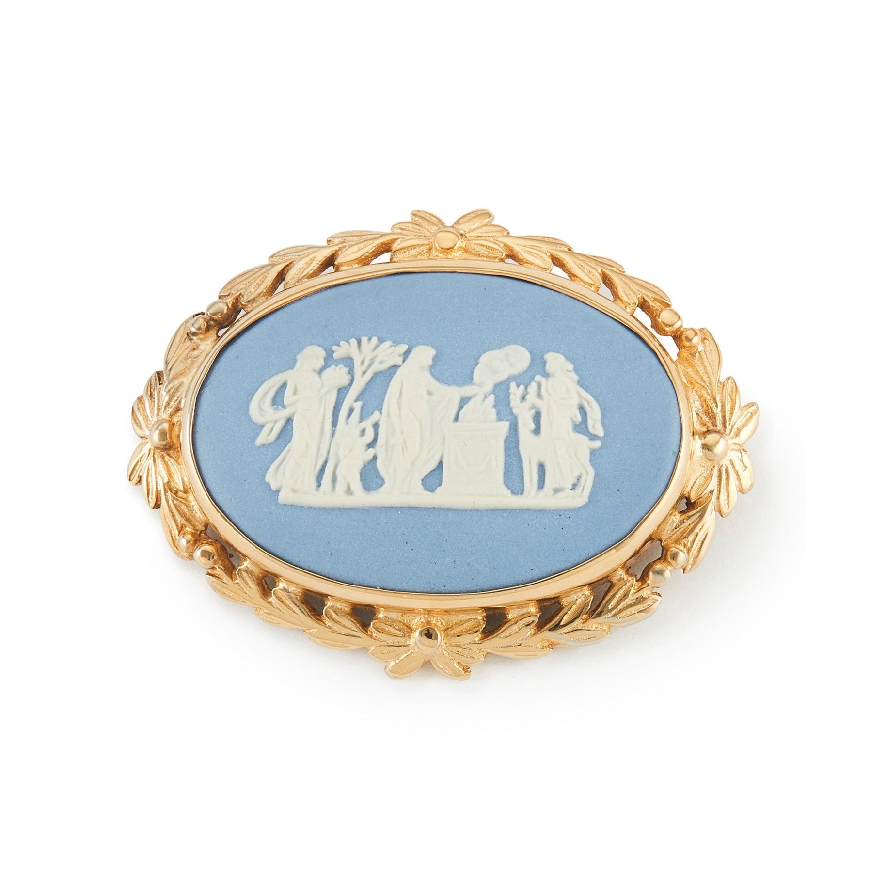Beautiful blue and white Wedgwood plaque depicting a classic roman scene, in a gold plated brooch setting.