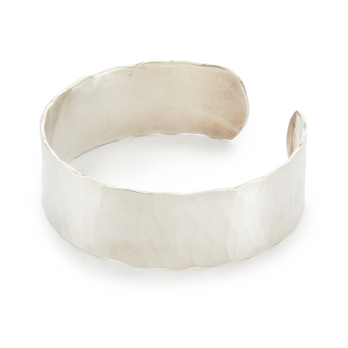 Stylish vintage hammered sterling silver open cuff bangle. Handmade in Germany. Size adjustable.