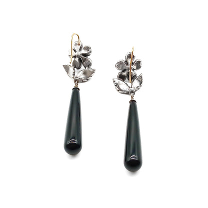 Gorgeous vintage-style sterling silver cabochon onyx drop earrings set with paste in a floral design. 9ct Gold shepherd hooks. London